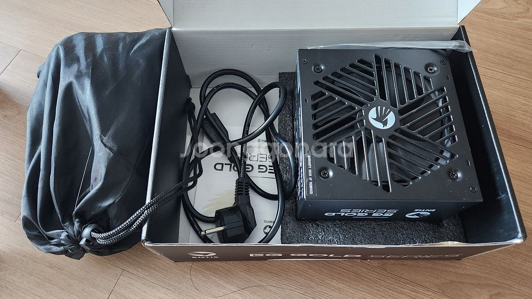엔티스 EG 80PLUS 골드 1000W 파워--1