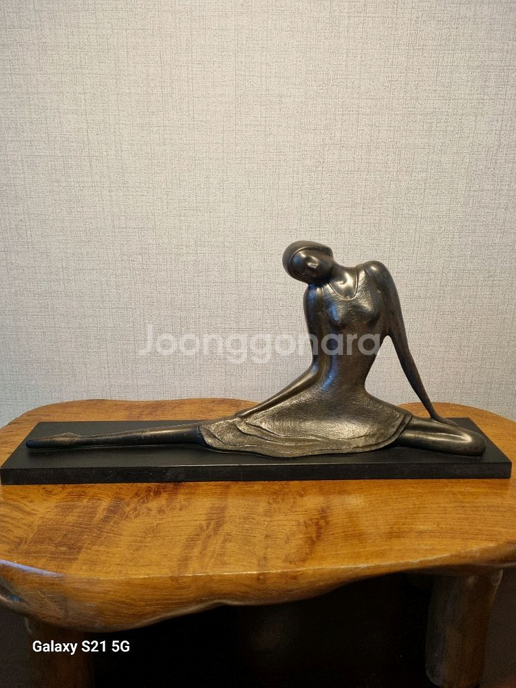박동일 작가 동 브론즈 작품 [유연한 마음의 자세]--0