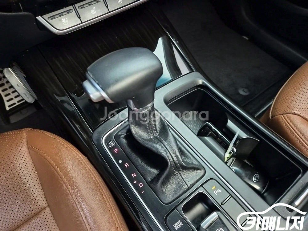 [기아]더 뉴 쏘렌토 디젤 2.0 2WD 노블레스 (5--7