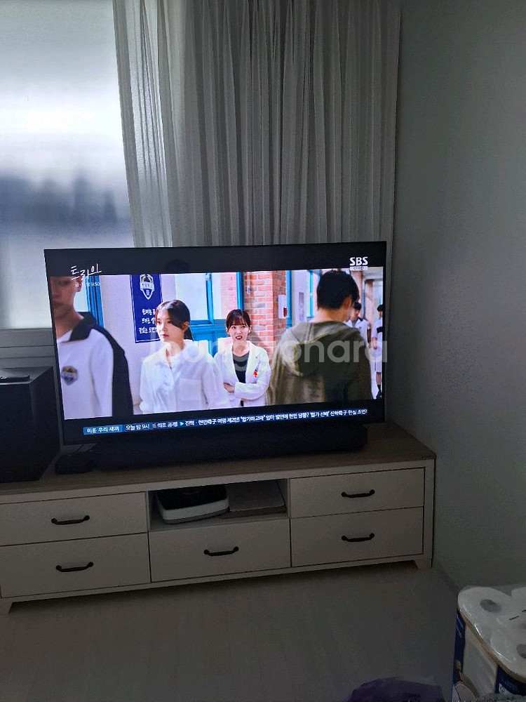 대형 평면 TV--0