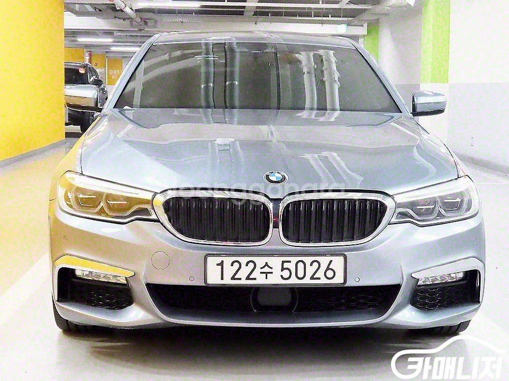 [BMW]5시리즈 (G30) 520d M 스포츠 #앱특--1