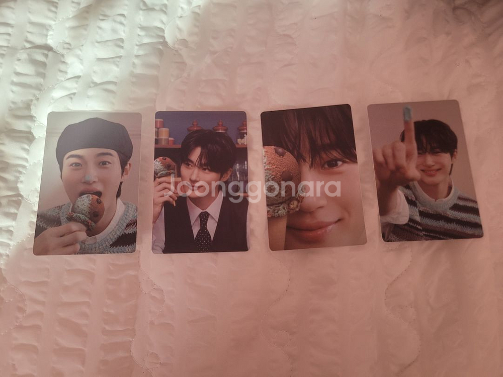 변우석 포카&디아이콘 화보집 싸게 팝니다--1