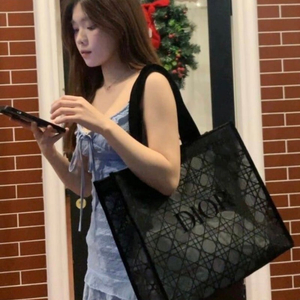 디올뷰티 블랙 까나쥬패턴 매쉬백 벨벳 숄더백 기프트