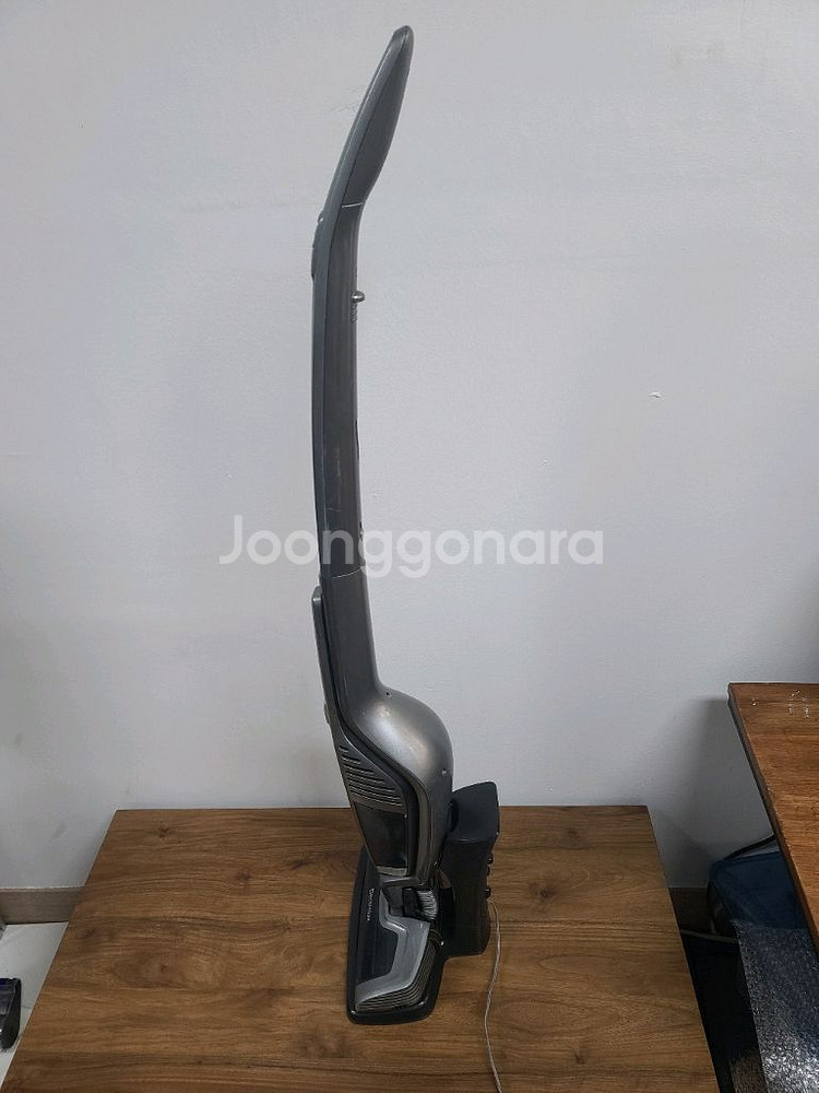 일렉트로룩스 무선청소기 ZB3111(1시간23분작동)--1