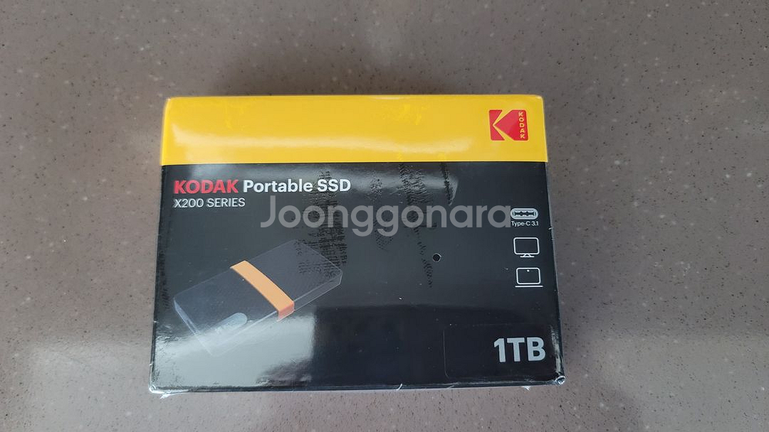 코닥 외장ssd 1tb 미개봉 새상품--0