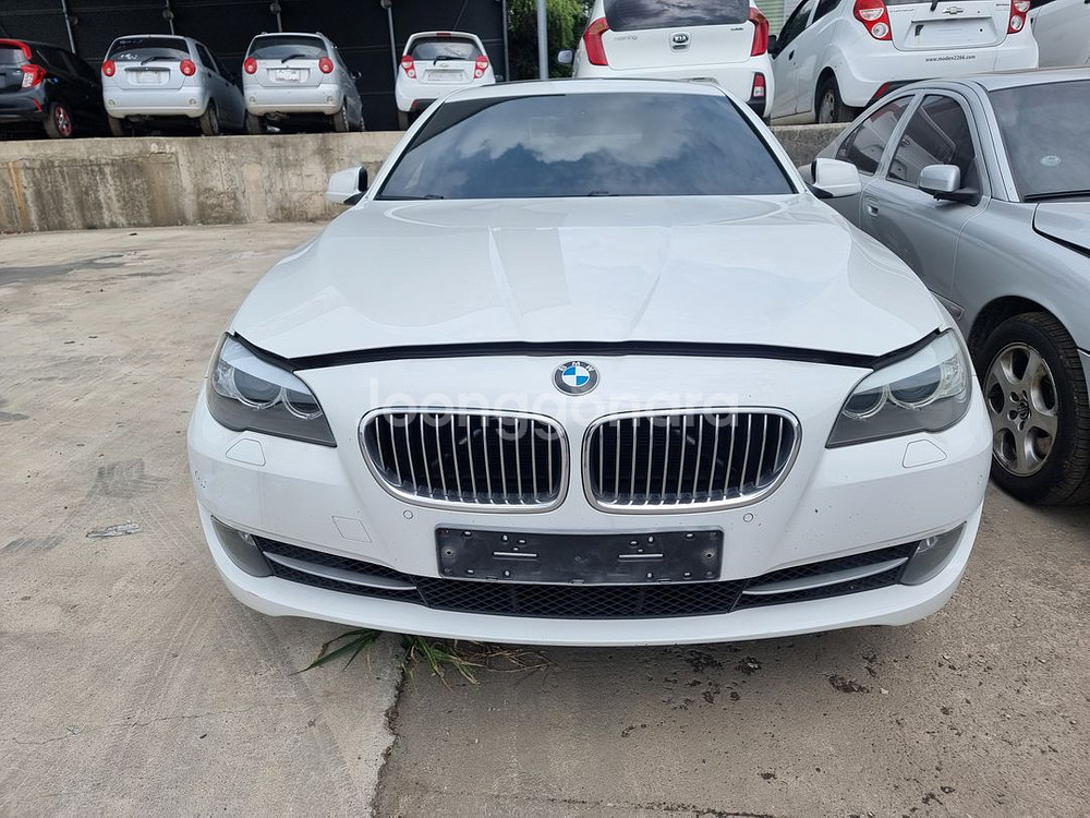 17-BMW520D 2011 부품각개 판매 차량입니다--0
