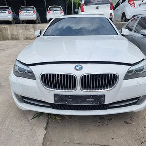 17-BMW520D 2011 부품각개 판매 차량입니다