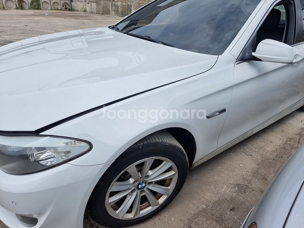 17-BMW520D 2011 부품각개 판매 차량입니다--5