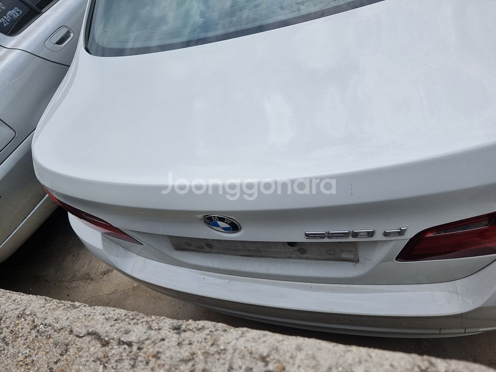 17-BMW520D 2011 부품각개 판매 차량입니다--2