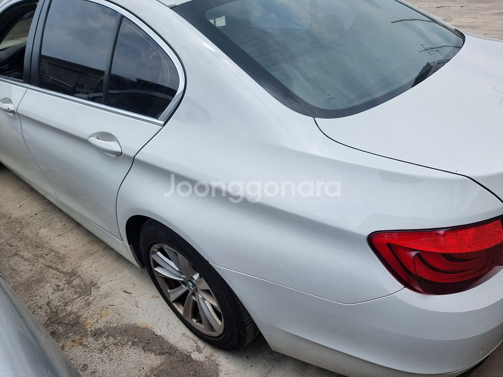 17-BMW520D 2011 부품각개 판매 차량입니다--6