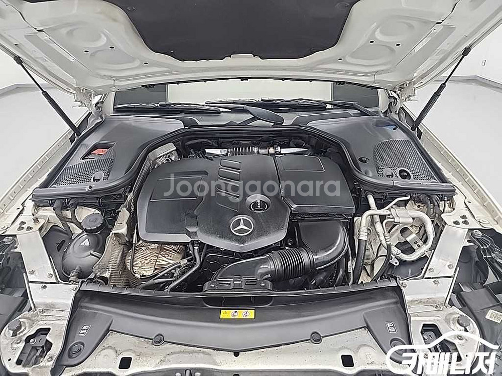[벤츠]E-클래스 W213 E220d 4MATIC 아방--4