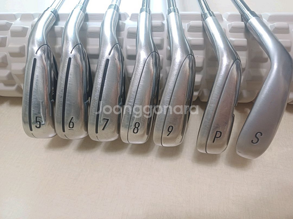 테일러메이드 M4 NL 7아이언 셋트 (그라파이트)--2
