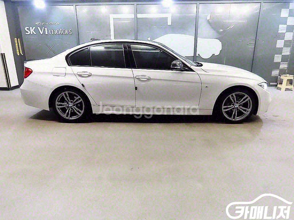[BMW]3시리즈 (F30) 320d M 퍼포먼스 에디--2