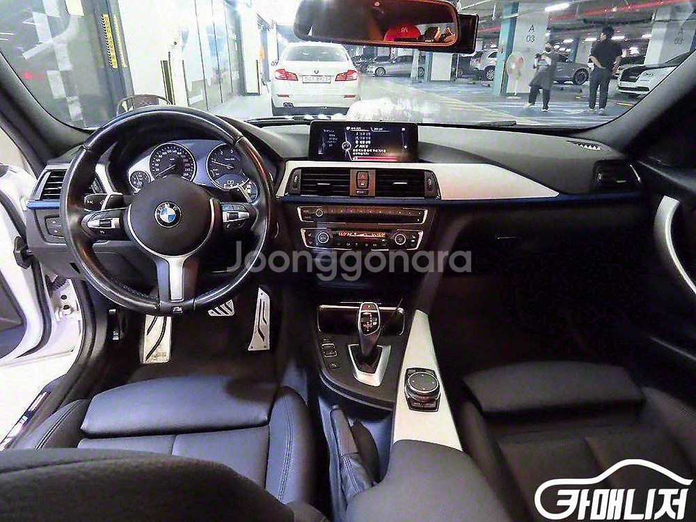 [BMW]3시리즈 (F30) 320d M 퍼포먼스 에디--9