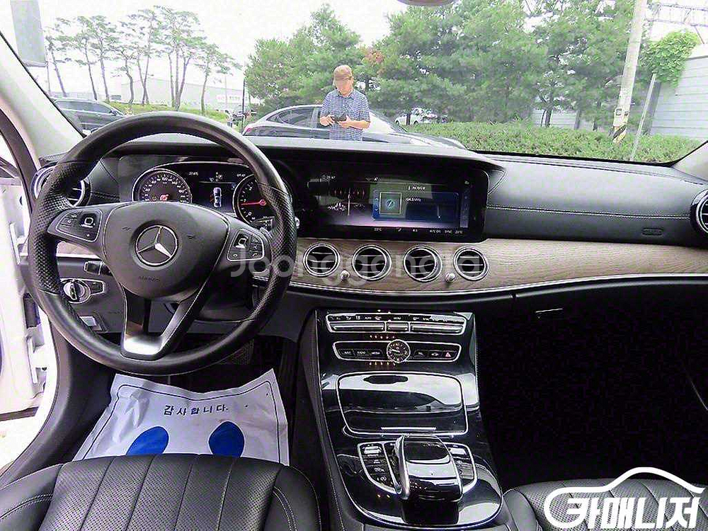 [벤츠]E-클래스 W213 E220d 4MATIC 익스--6