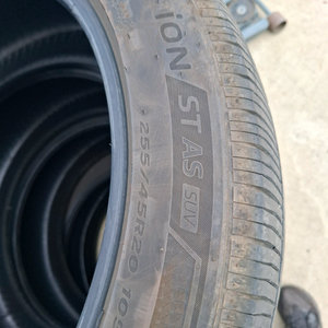 255/45R20 한국타이어아이온stas 4본 중고a급