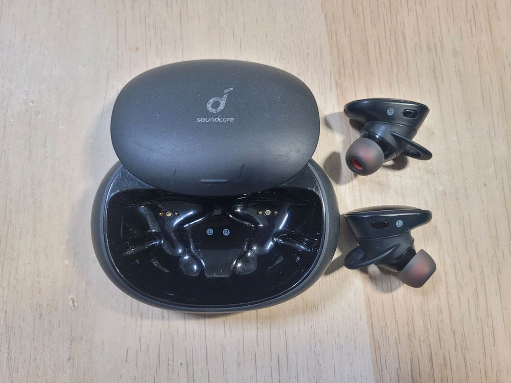 앤커 사운드코어 리버티2 프로 블루투스 이어폰--1