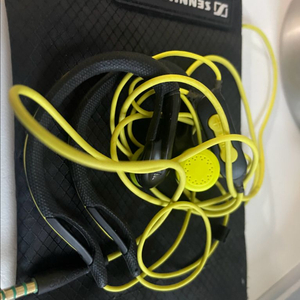 아디다스 젠하이저 이어폰