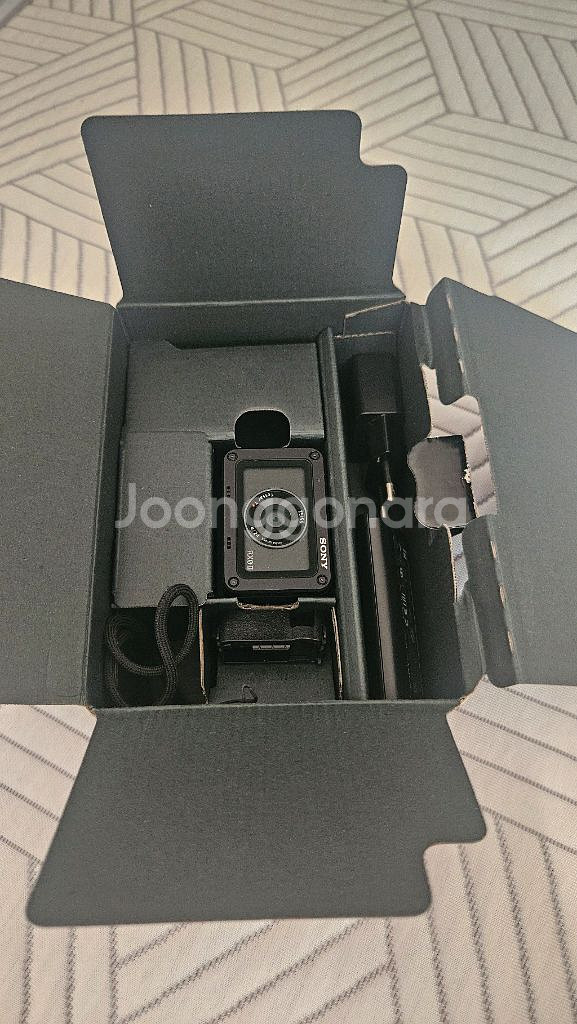 소니 RX0 II + 소니 GP - VPT2BT--7
