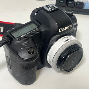 캐논 5D MARK2 DSLR 카메라 팝니다.
