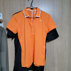 나이키 여성반팔티