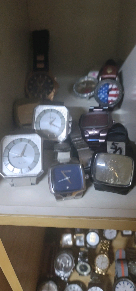 닉슨시계 고가라인 이미지