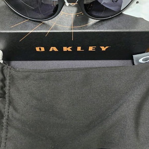 오클리 아이자켓 리덕스 새상품