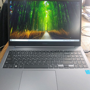 삼성 노트북 플러스2(nt550xdz)