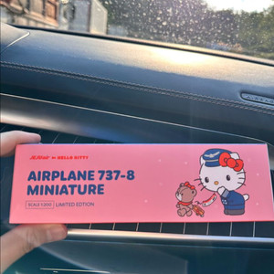 산리오 제주항공 비행기 모형