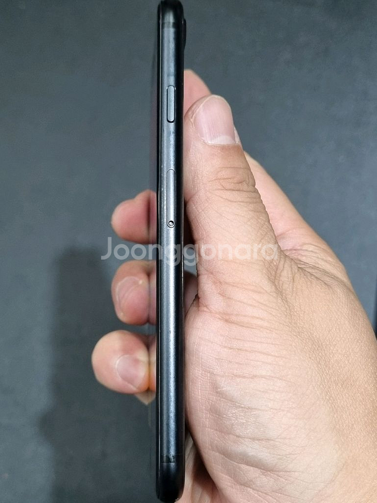 아이폰SE2 128GB 블랙 배터리 89%--5