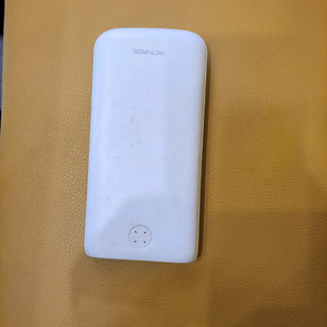 장한평역 보조배터리 10000mAh 5천원에 팝니다