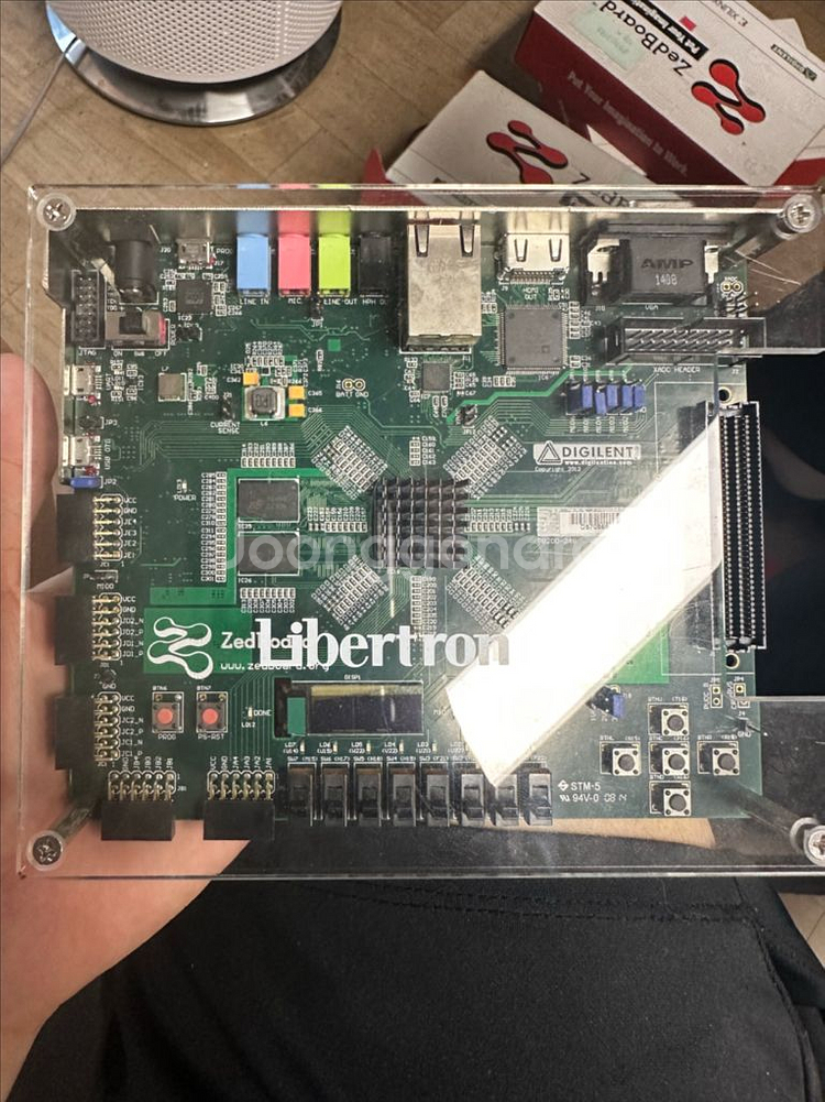 Xlilnx Zynq FPGA zed board 보드--0