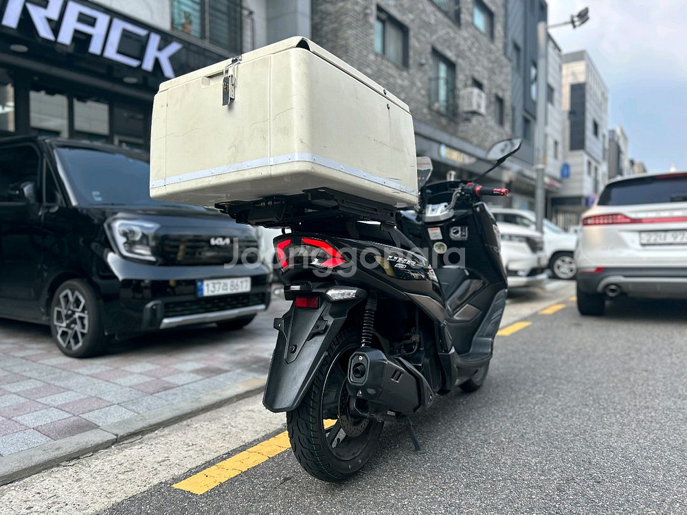 DNA모터스 Uhr125 23년 2만km 배달셋팅차량--2