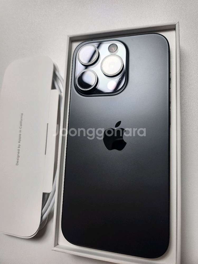 아이폰 15 프로 256GB 블랙 티타늄+SE2 판매--0