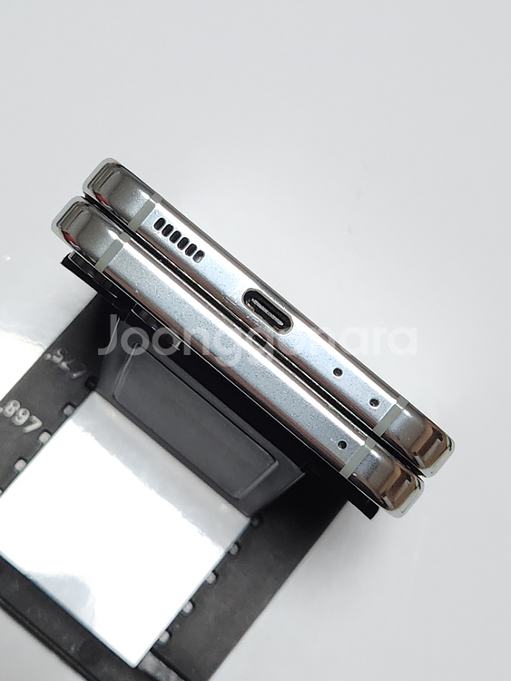 갤럭시Z플립5 256G 무잔상 민트 49918--4