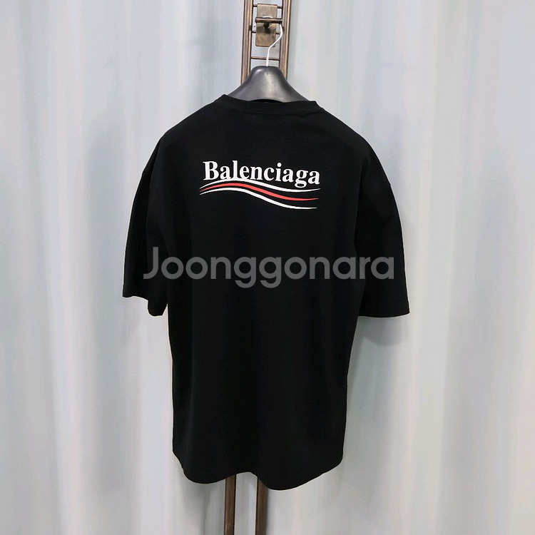 발렌시아가 웨이브 로고 블랙 반팔 티셔츠 M/105--3