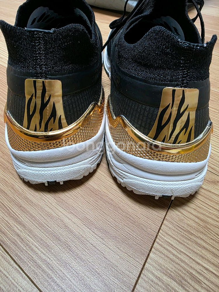 스타 족구화 이지스 팝니다 260--4