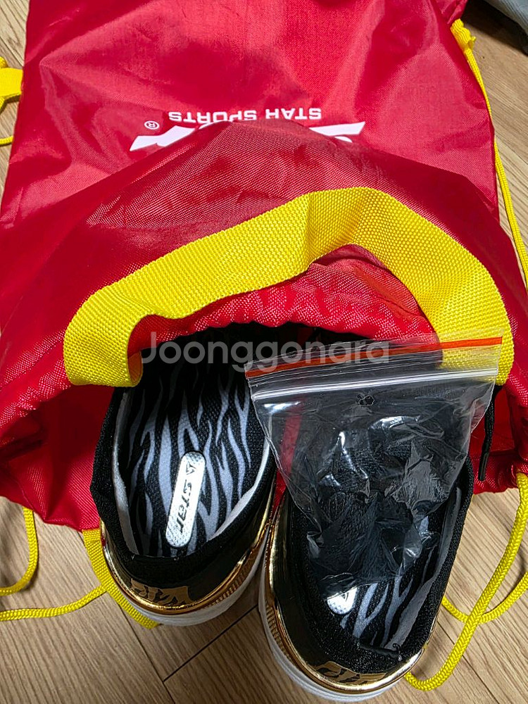 스타 족구화 이지스 팝니다 260--5