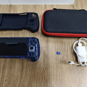 RG556+512G 한방팩+1TB SD카드 팝니다