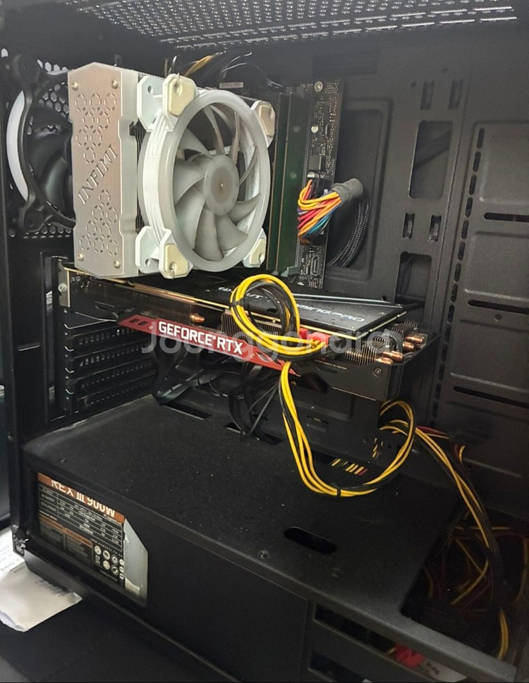 i5-9600KF / RTX 2080 / 16GB 램--5