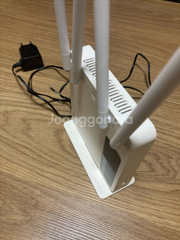ipTIME A604R 유무선 와이파이 공유기--1