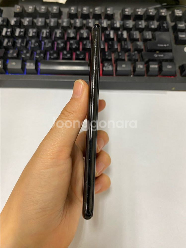 아이폰7 제트블랙 액정SS급 128GB 배터리100%--4