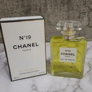 샤넬넘버19 향수 오드퍼퓸 100ml 그린그린한비누향