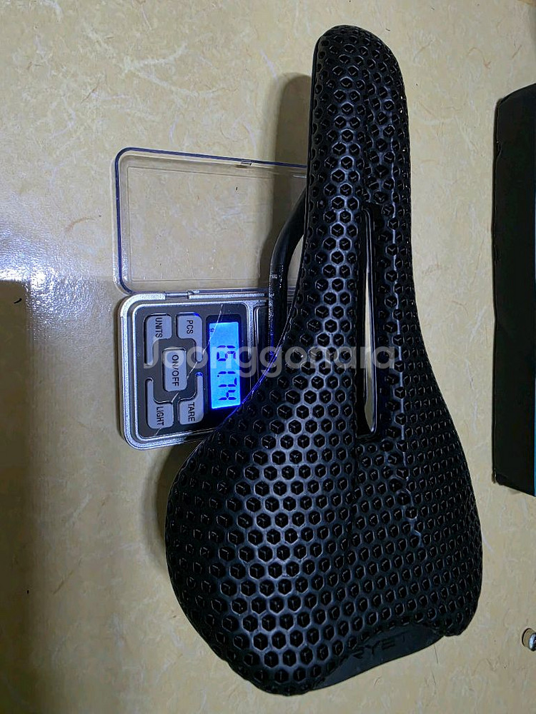 RYET 3D 풀카본 안장 새상품--1
