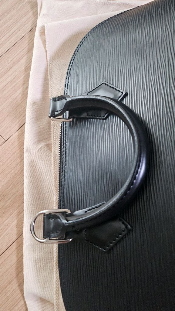 루이비통 에삐 알마 pm 블랙--1