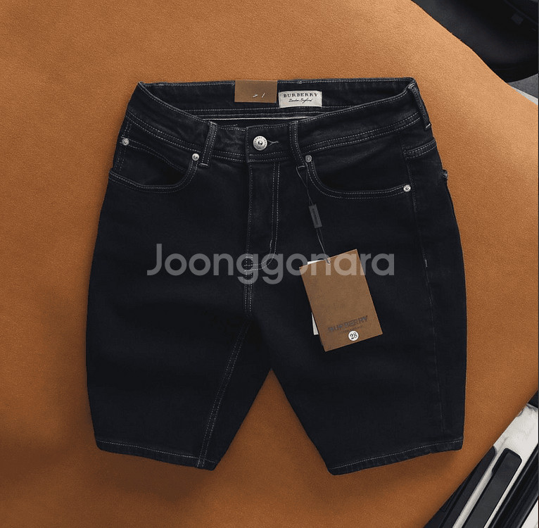 버버리 타이탄 블랙청 반바지[새상품]해외--1