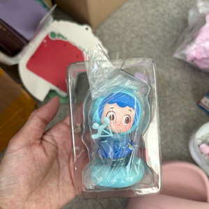 Piny 차량용 피규어 스프링 풀박