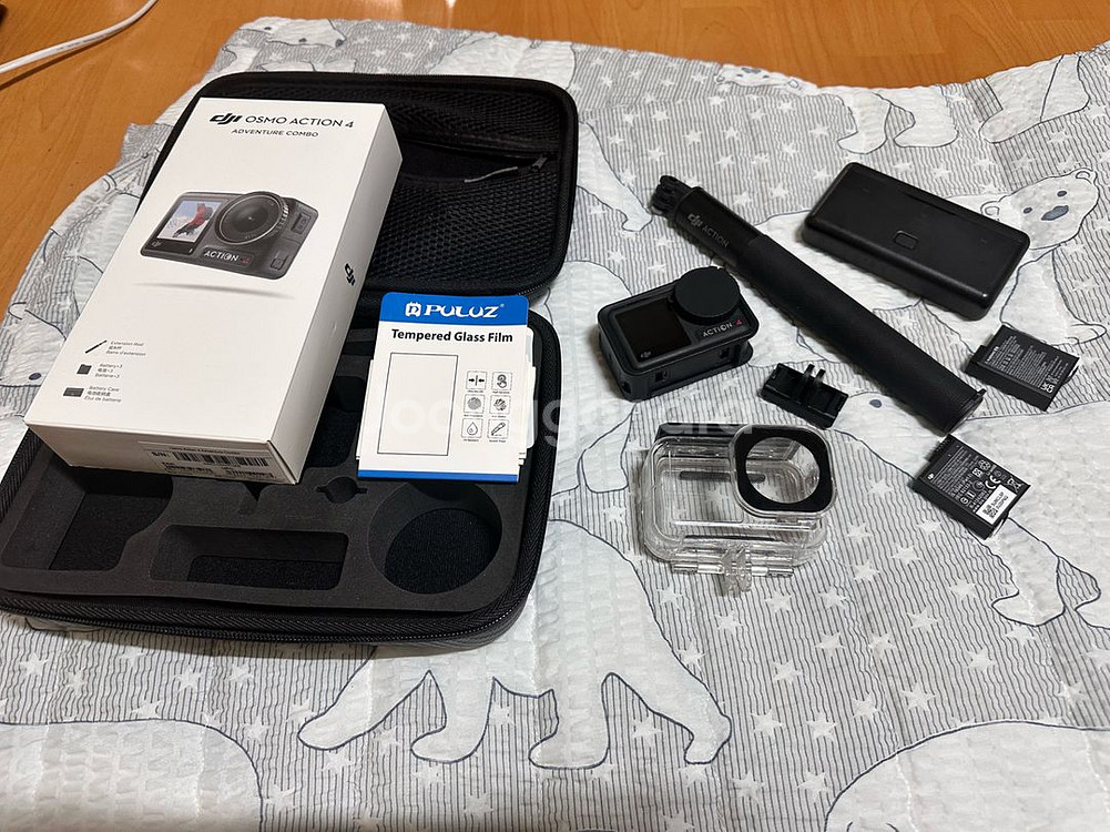 DJI 오즈모 액션4 어드벤쳐콤보 및 기타악세 팝니다--0