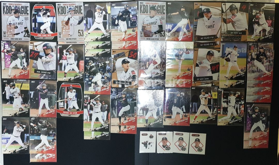 KT 위즈 KBO 크보카드 및 띠부씰 일괄판매합니다--0