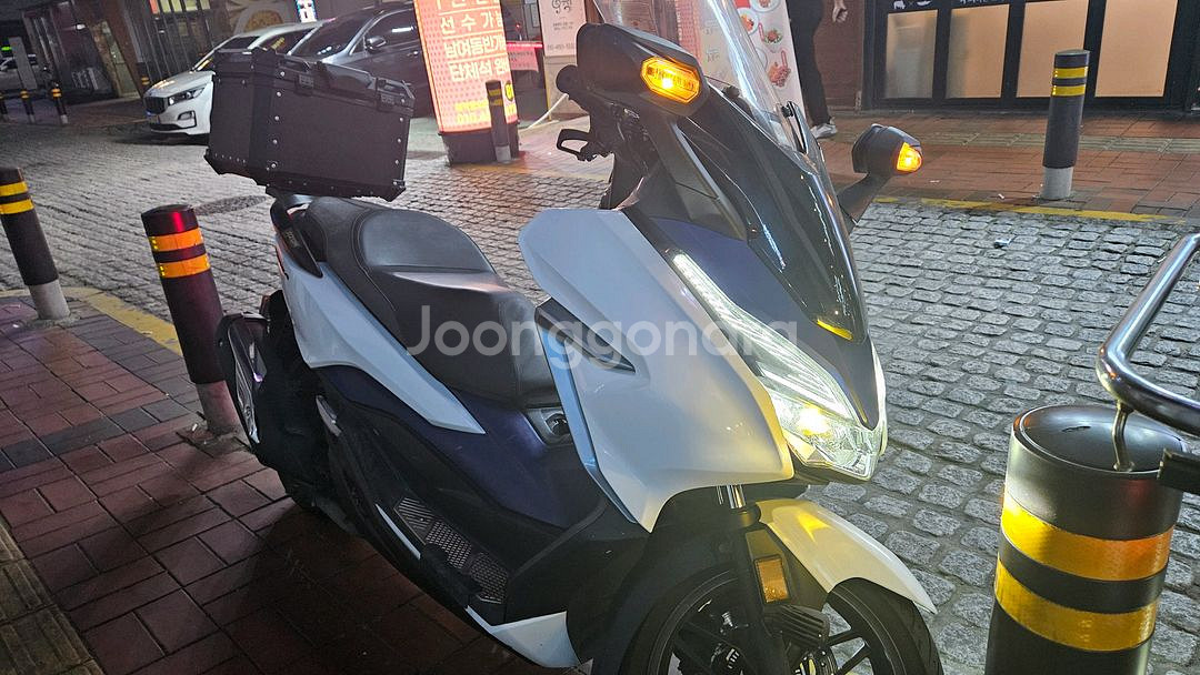 혼다 19년식 포르자300 팔아요--4